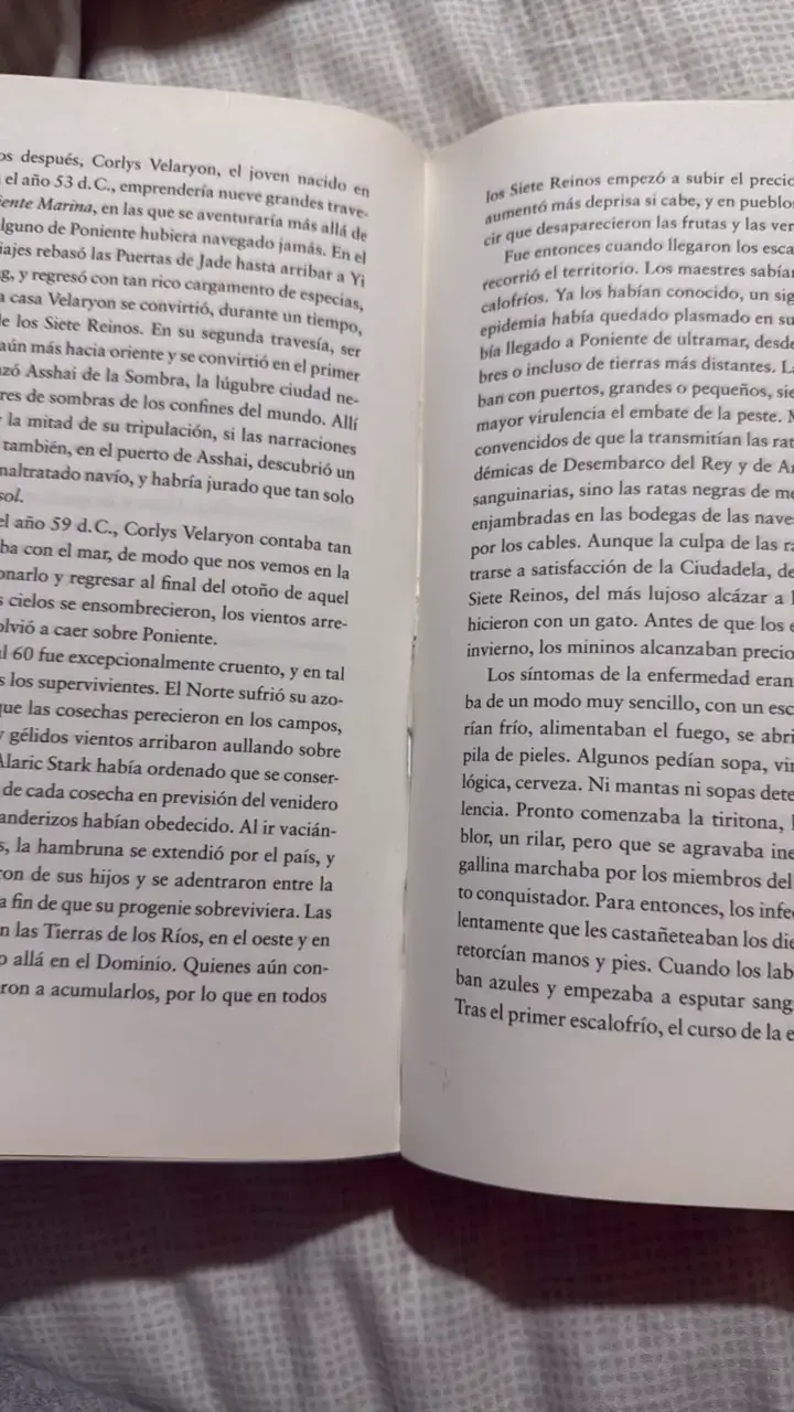 Libro Fuego y Sangre de George R. R. Martin - 4