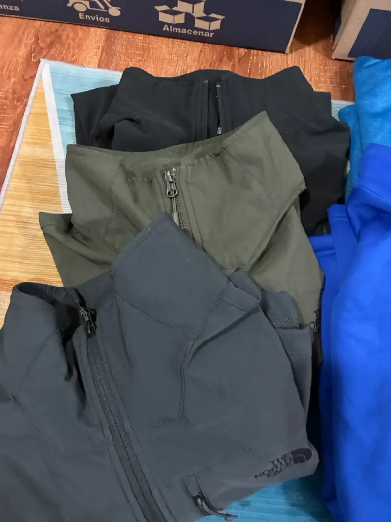 11 Chaquetas The North Face y Marmot para hombre - 2