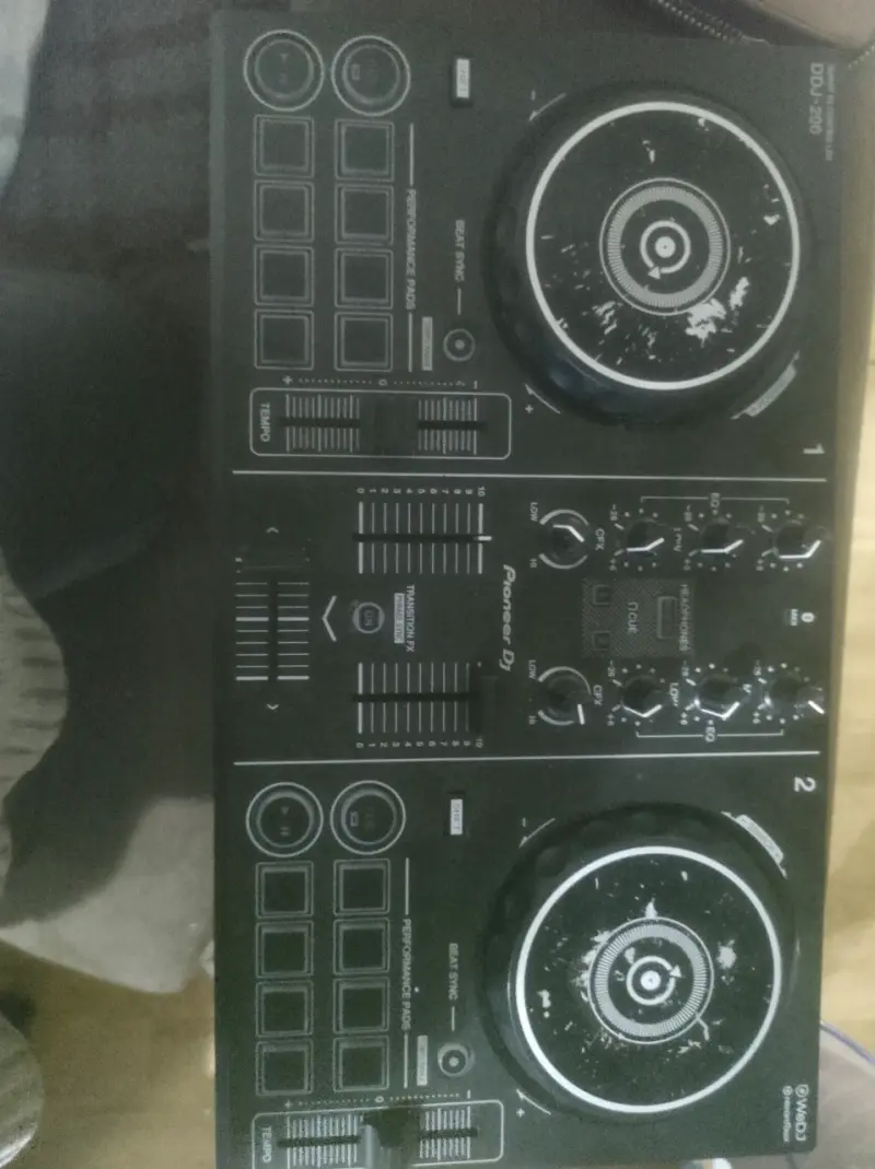 Controlador DJ Pioneer DDJ-200 con Bluetooth - 3