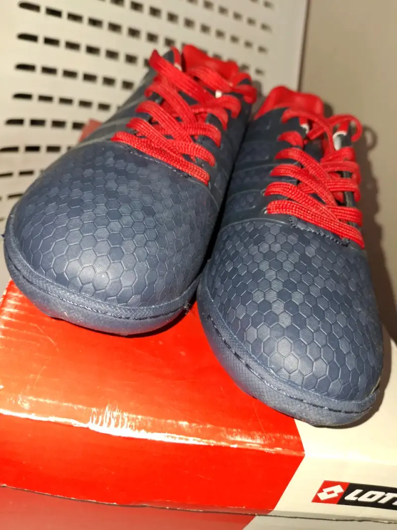 Zapatillas de fútbol Lotto Maestro azul y rojo - 2
