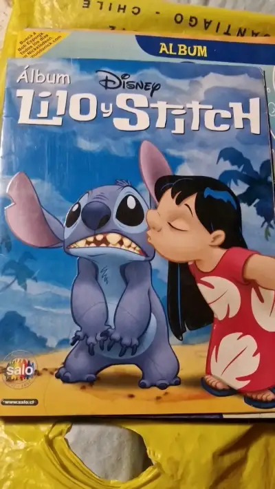 Álbum de stickers Lilo y Stitch Disney - miniatura 1