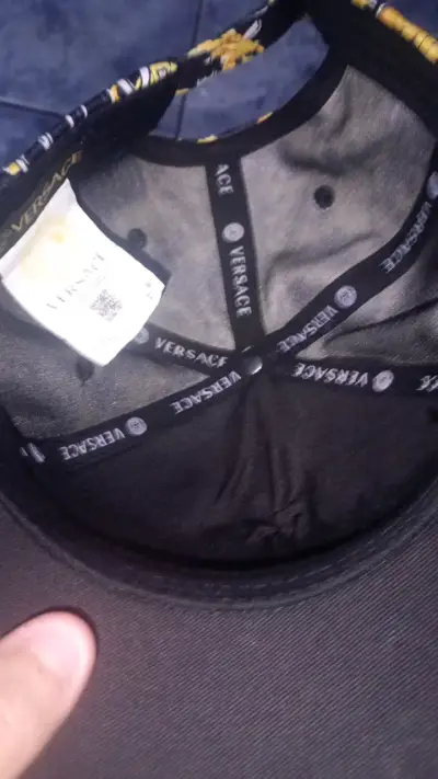 Gorra Versace Couture negra y dorada - miniatura 3