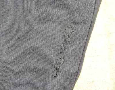 Polerón negro Calvin Klein mujer Oversize talla M - miniatura 4