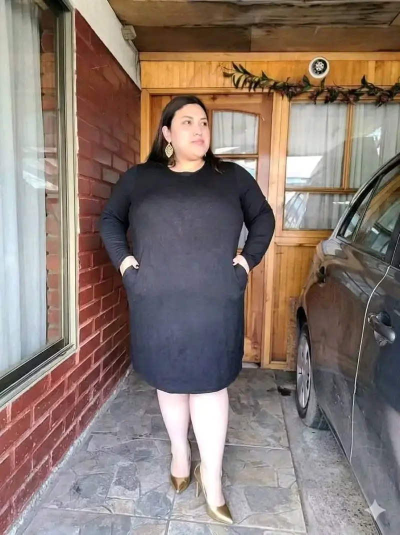 Vestido negro talla grande con bolsillos