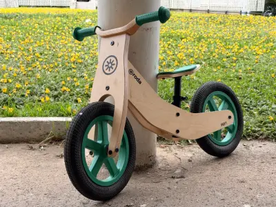 Bicicleta de equilibrio de madera para niños Roda - miniatura 5