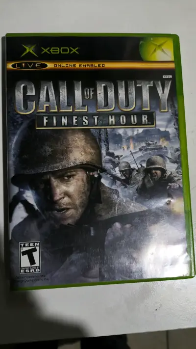 Juego Xbox Call of Duty Finest Hour de colección - miniatura 1