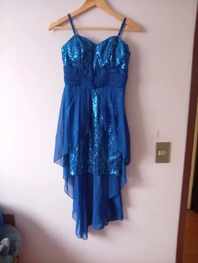Vestido de fiesta azul con lentejuelas - miniatura 1