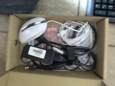 Computador All-in-One Lenovo C Series con accesorios - miniatura 4
