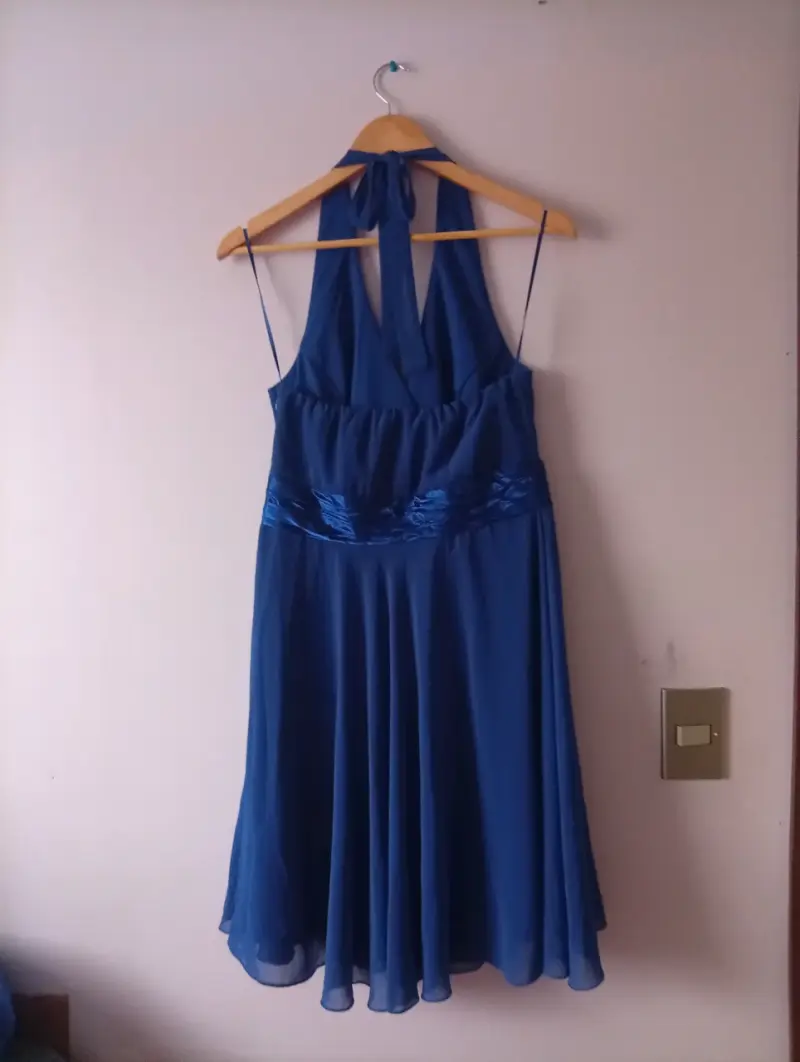 Vestido azul elegante con escote - 2