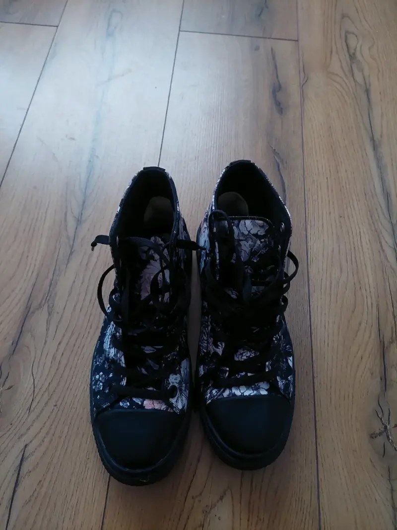 Zapatillas Sckechers Rogue + Wolf - 2
