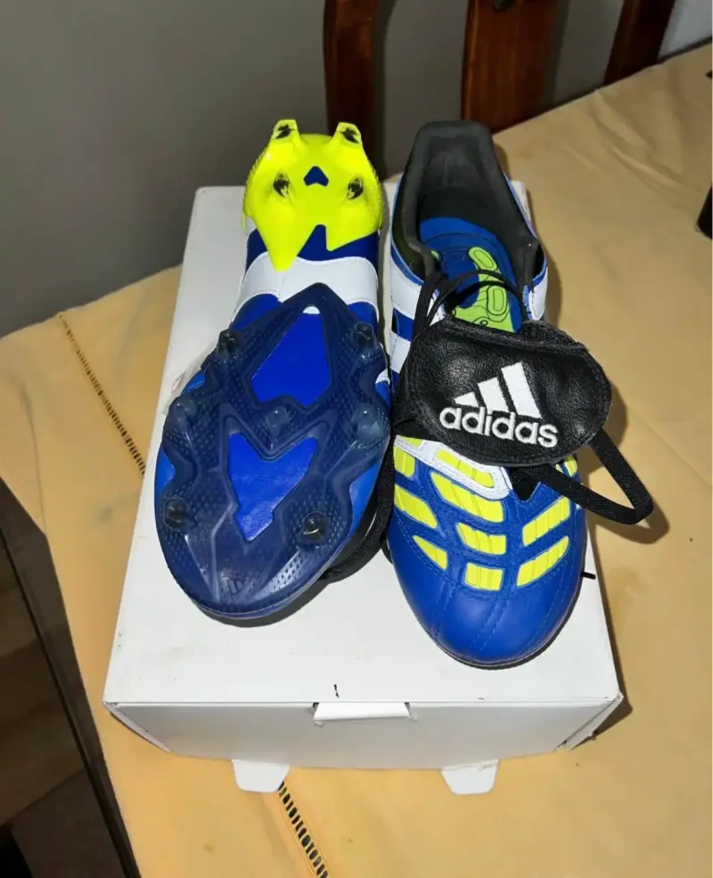 fútbol Adidas Predator azul y negro - 2