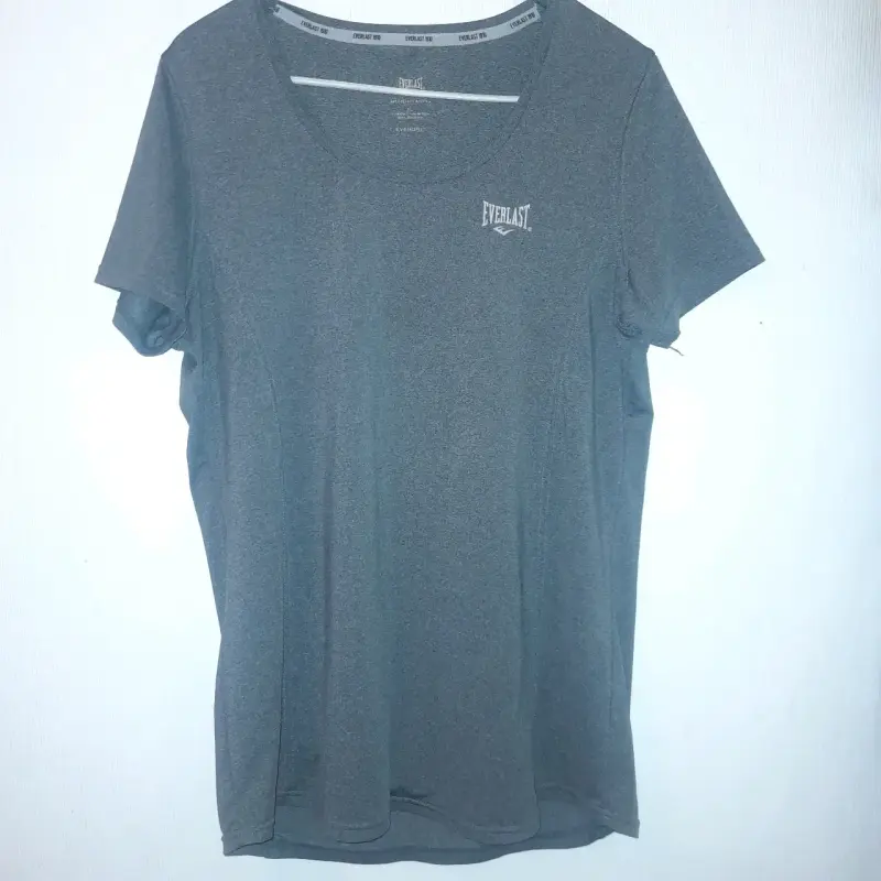 Polera deportiva gris Everlast para mujer - 1