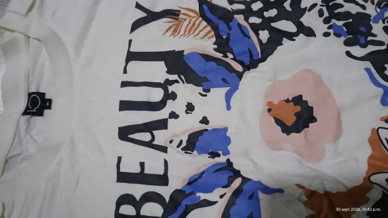 Polera estampada con diseño floral talla M - 2