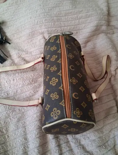 Bolso de mano estilo monograma marrón - miniatura 2