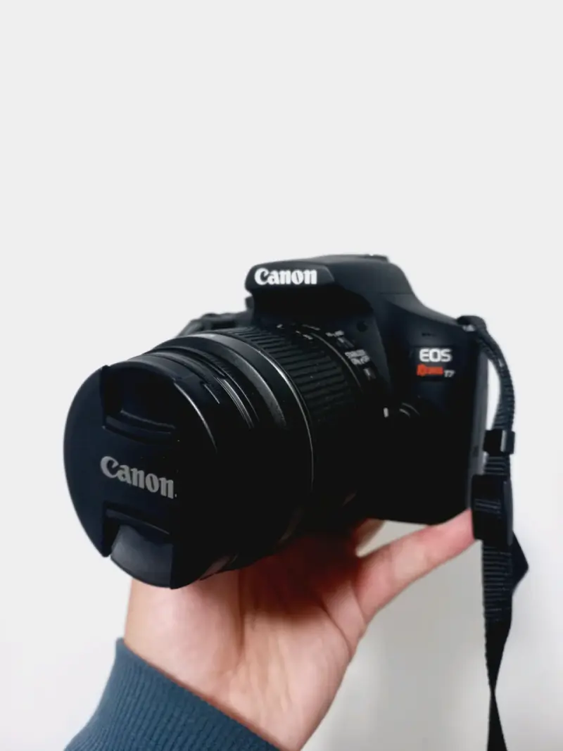 Cámara Canon EOS Rebel T7 - 2