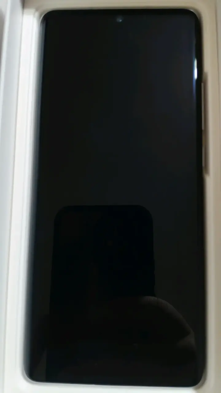 Smartphone Xiaomi 12 con 5G y sonido Harman Kardon - 2