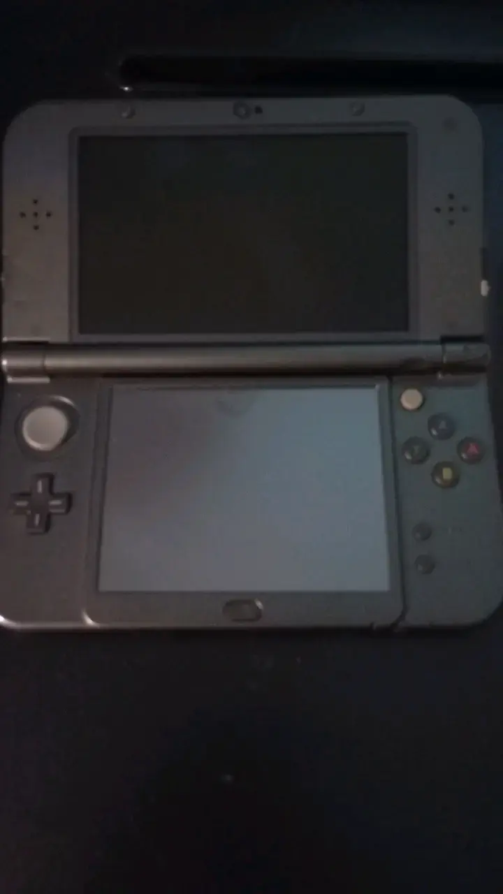 Consola Nintendo 3DS con juego Pokémon Edición Blanca 2 - 4