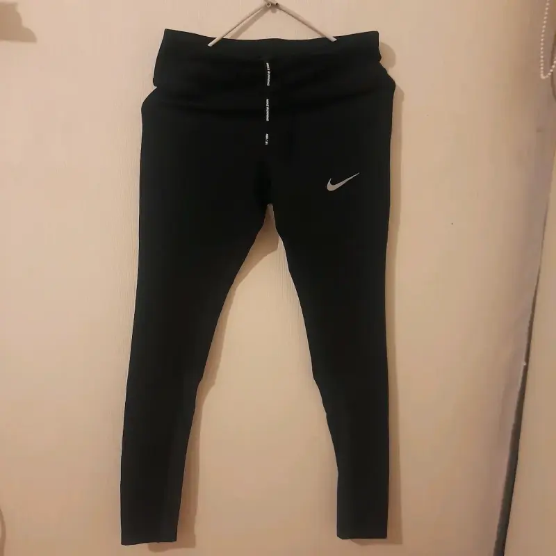 Leggings deportivos Nike Dri-Fit negros - 2