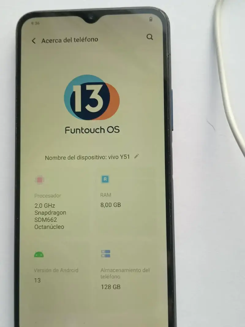 Smartphone con pantalla grande y Android - 4