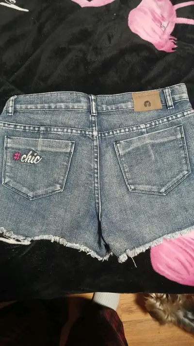 Shorts de mezclilla - miniatura 2