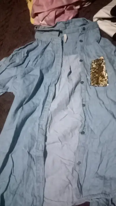 Camisa rosada de manga corta para mujer - miniatura 4
