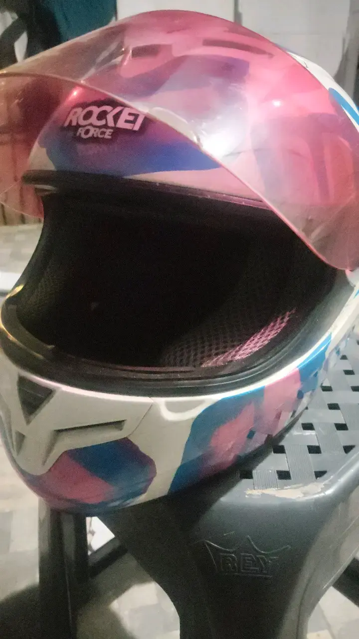 Casco de moto Rocket Force con diseño colorido - 5