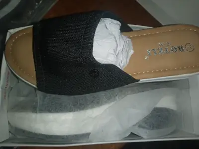 Sandalias de plataforma con diseño floral - miniatura 2