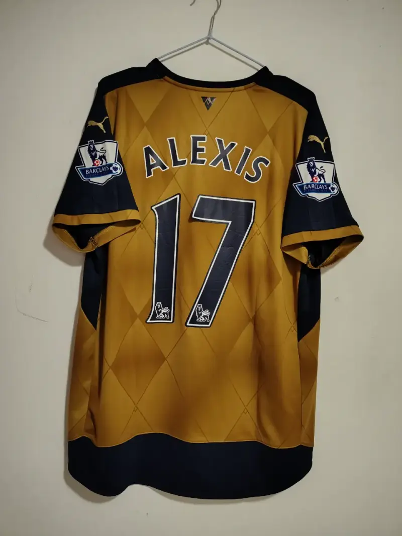 Camiseta Arsenal Puma dorada temporada 2015/16 - 4