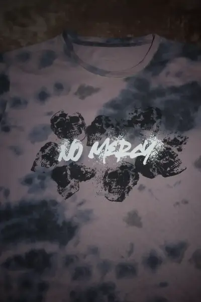 Polera tie-dye con estampado de calaveras - miniatura 2