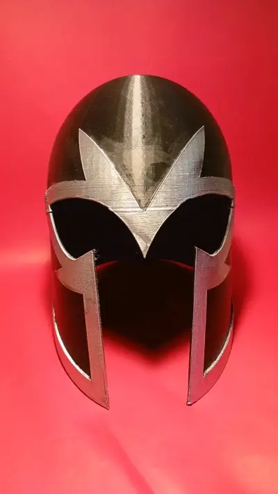 Casco Magneto para cosplay - miniatura 1