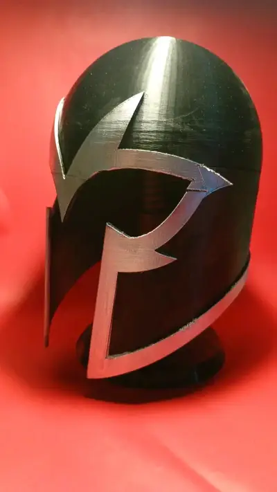 Casco Magneto para cosplay - miniatura 2