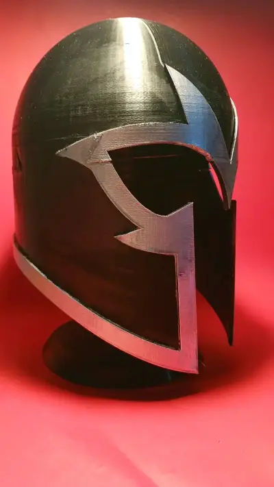 Casco Magneto para cosplay - miniatura 3