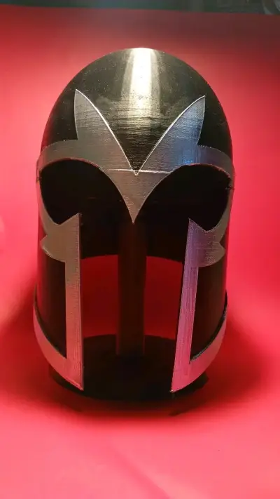 Casco Magneto para cosplay - miniatura 4