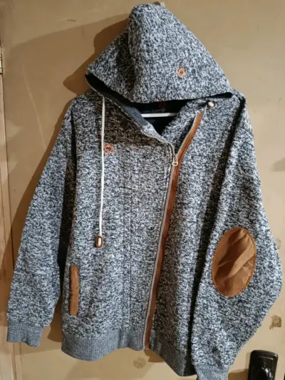 Chaqueta de lana con capucha Doite gris - miniatura 1