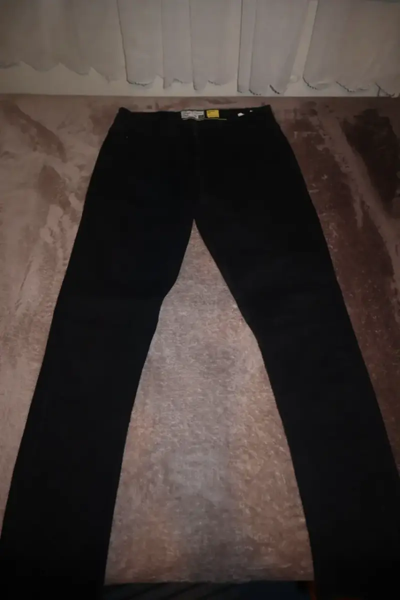 Jeans negros skinny fit para hombre talla 44 - 1