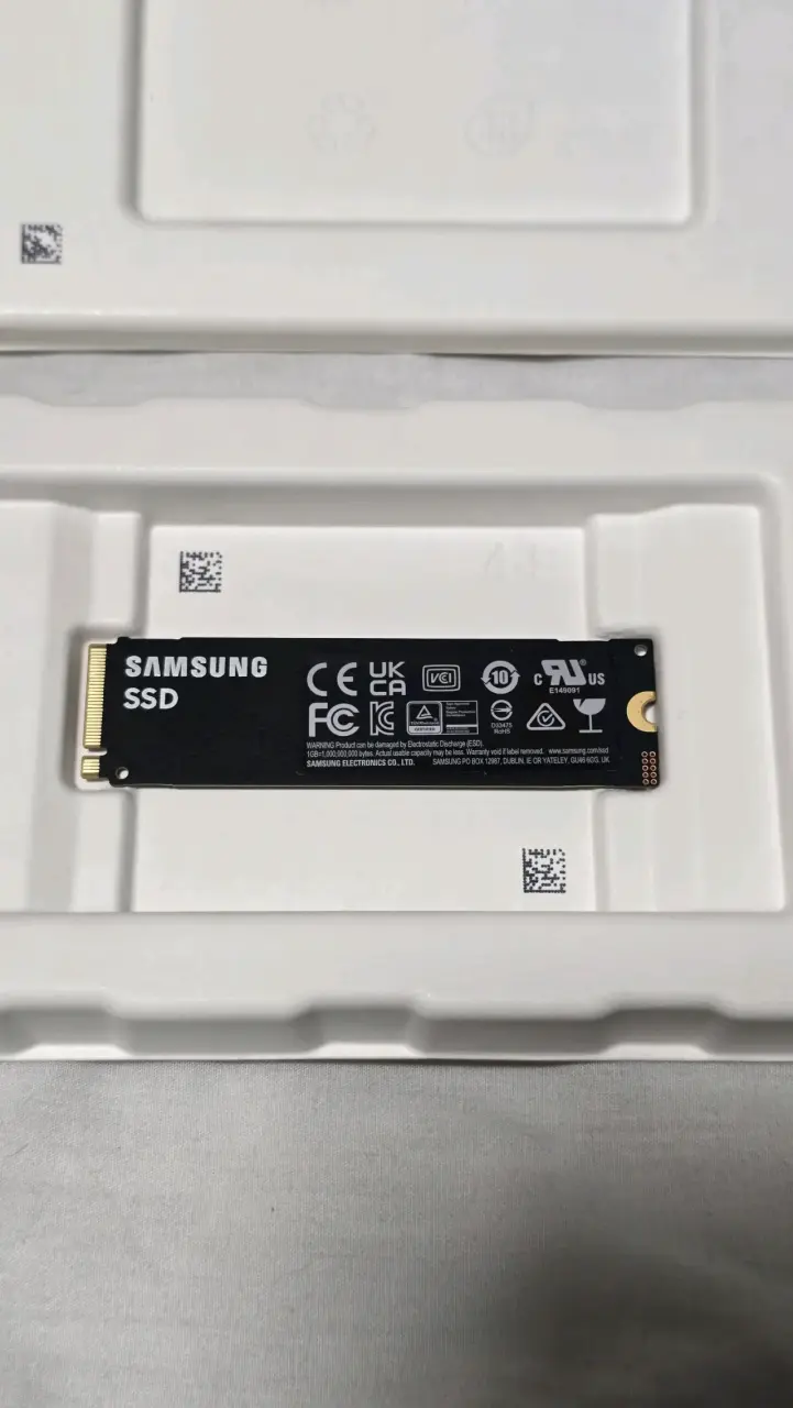 SSD Samsung 990 Pro 1TB PCIe 4.0 NVMe - 6