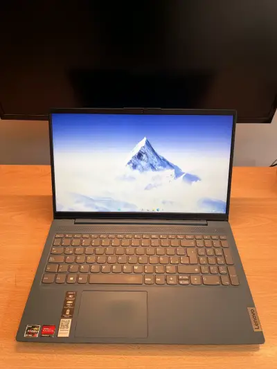 Computador lenovo idepad 3 - miniatura 1