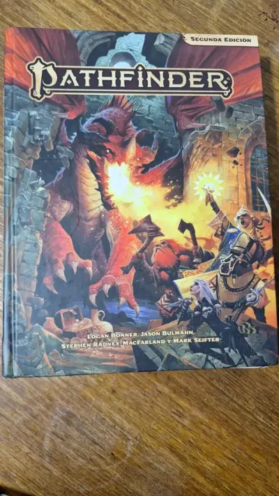 Pathfinder 2e Español 6 Libros + Pantalla GM - miniatura 4