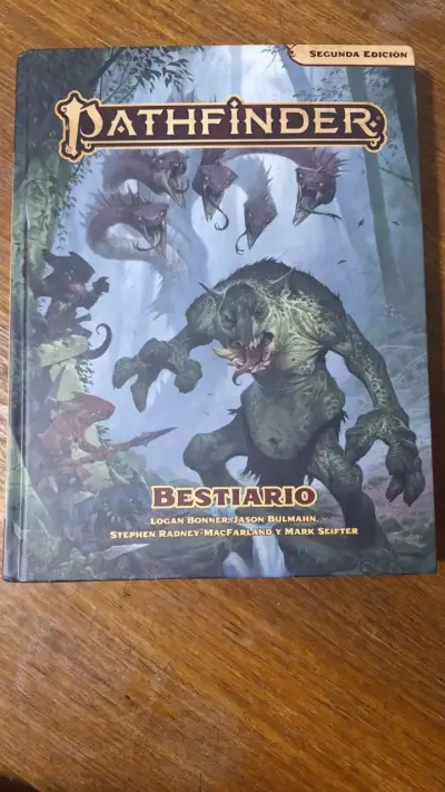 Pathfinder 2e Español 6 Libros + Pantalla GM - miniatura 6