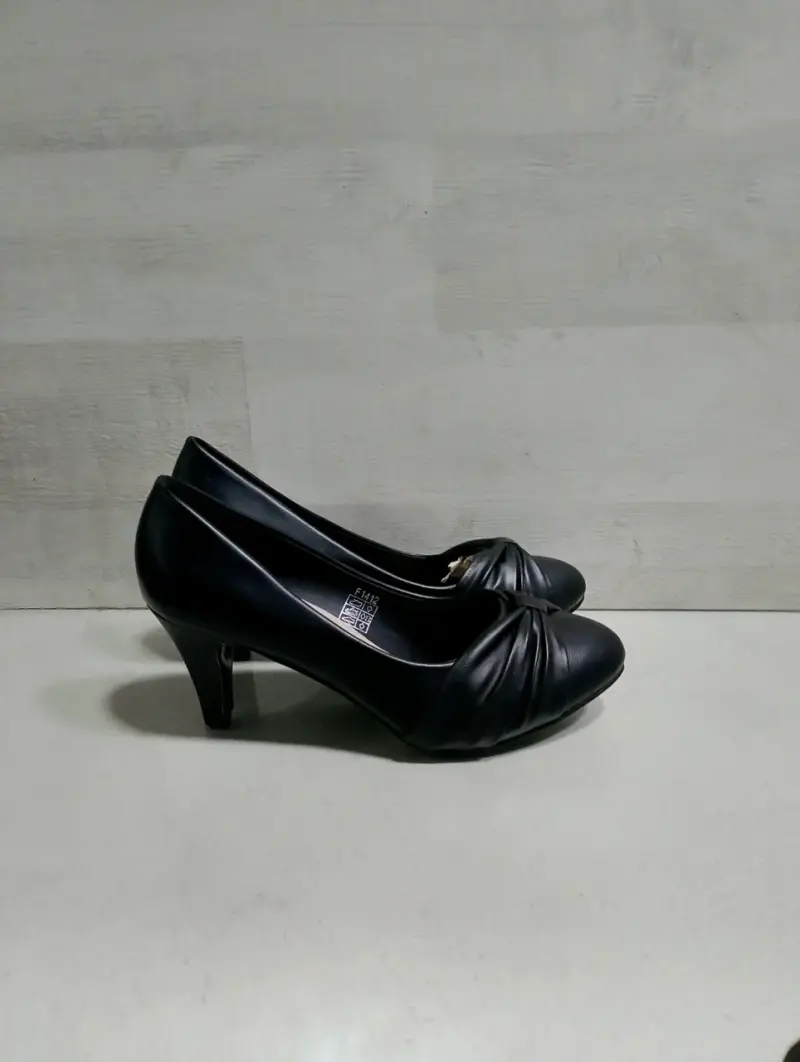 Zapatos de Tacón Negro para Mujer Elegantes - 2