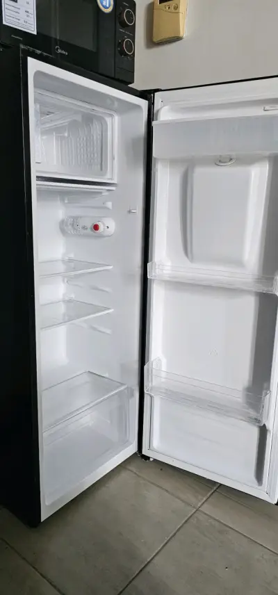 Refrigerador Libero compacto con congelador - miniatura 2