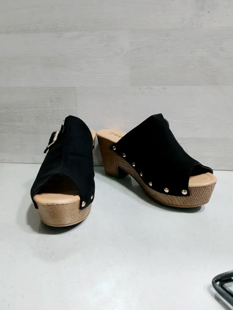 Sandalias negras con plataforma - 3