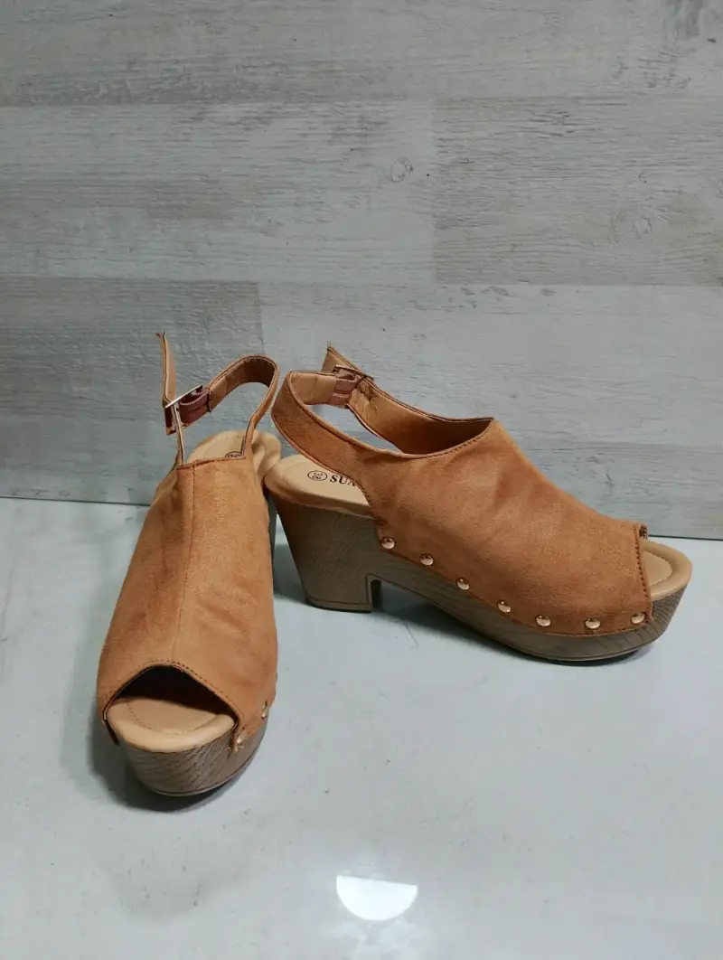 Sandalias de Cuero Suave con Plataforma - 3