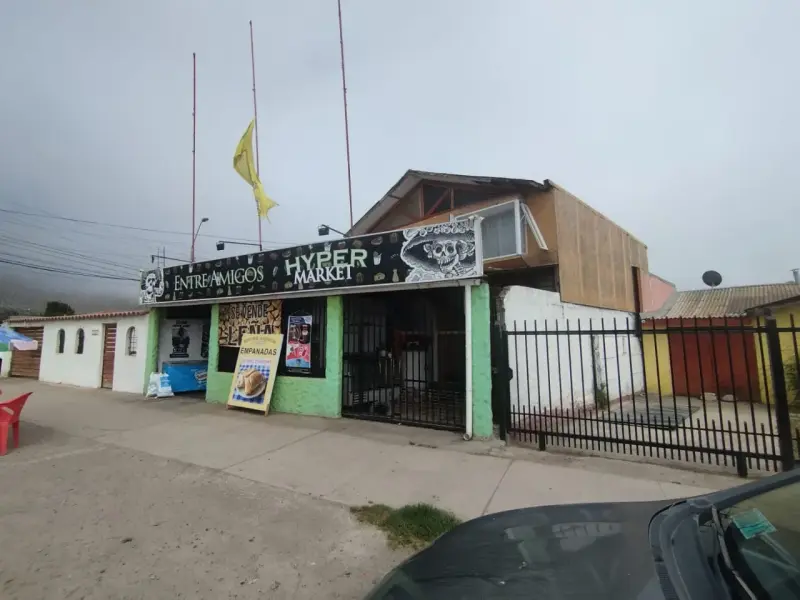 ¡OPORTUNIDAD DE INVERSIÓN! Gran Propiedad Mixta