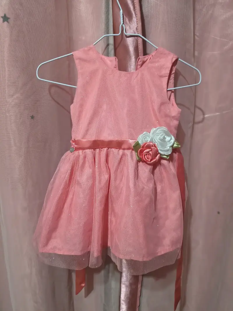 Vestido de princesa amarillo para niña - 4
