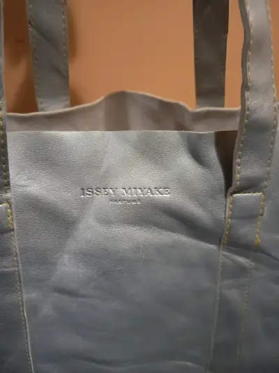 Bolso de mano plateado Issey Miyake - miniatura 2