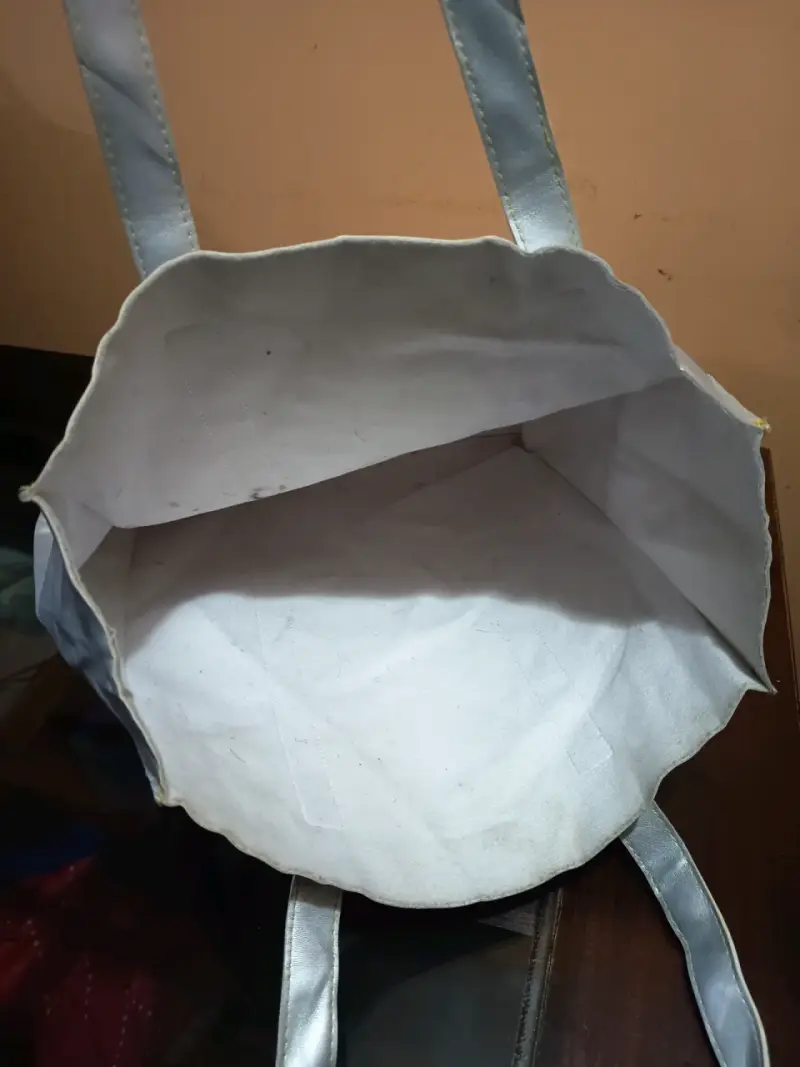 Bolso de mano plateado Issey Miyake - 4