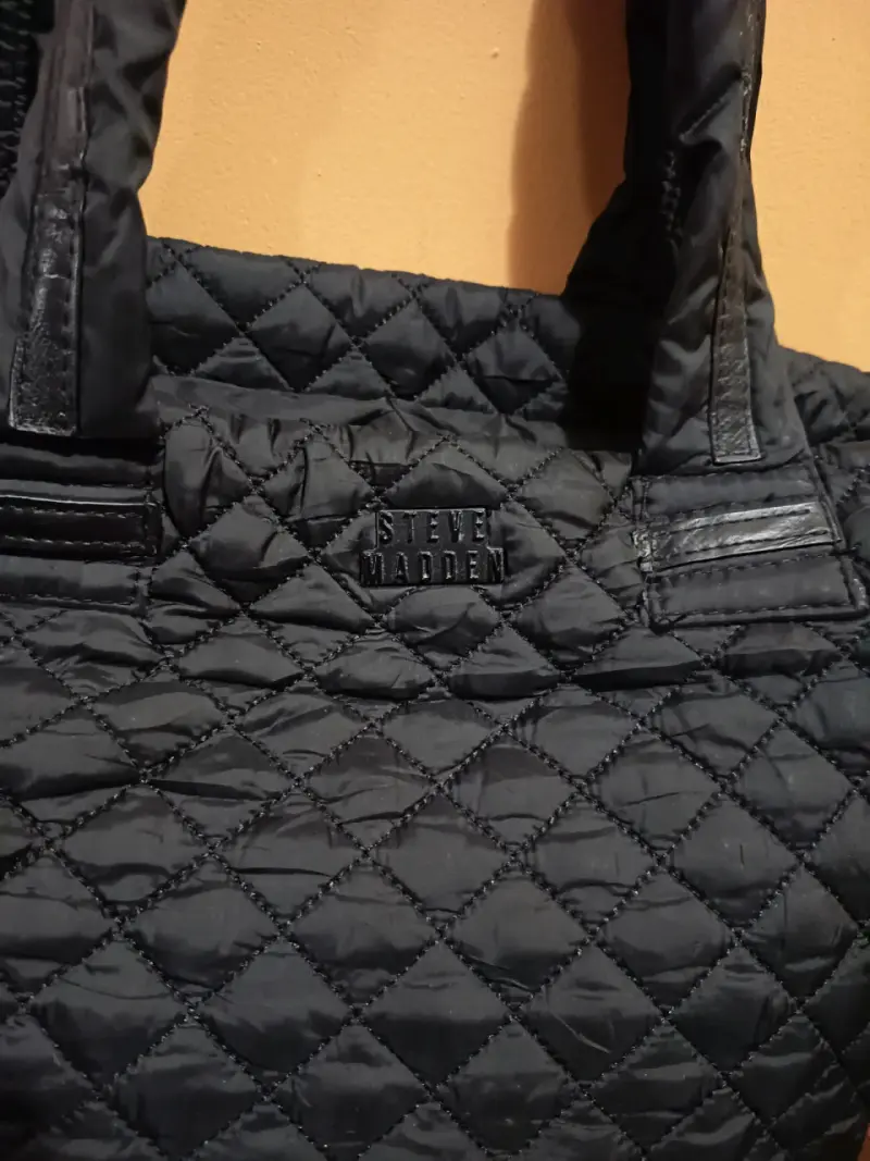 Bolso Steve Madden negro acolchado con monedero - 2