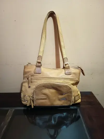 Cartera Stone Mountain beige con bolsillos - miniatura 1