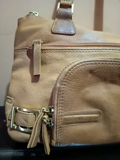Cartera Stone Mountain beige con bolsillos - miniatura 2